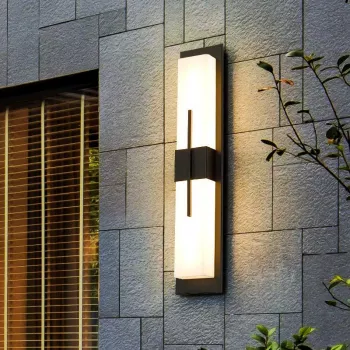 Sleek IP65 Stainless LED Wall Light for Outdoor Entries